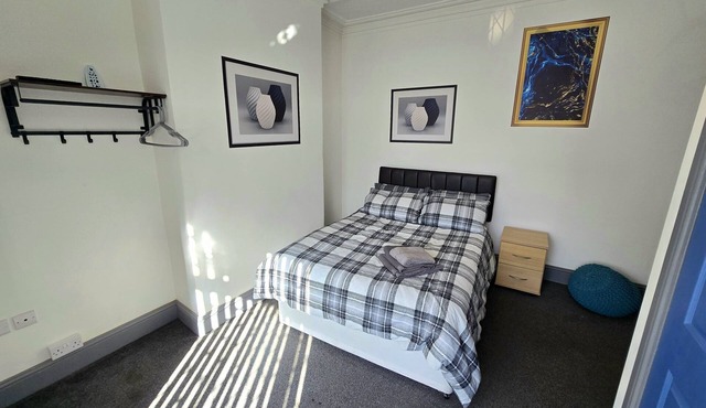 Superior Double Room Ensuite with Shower Room 1