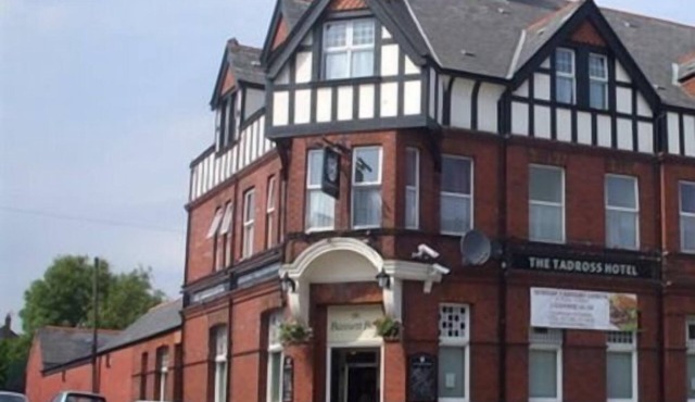 Tadross Hotel