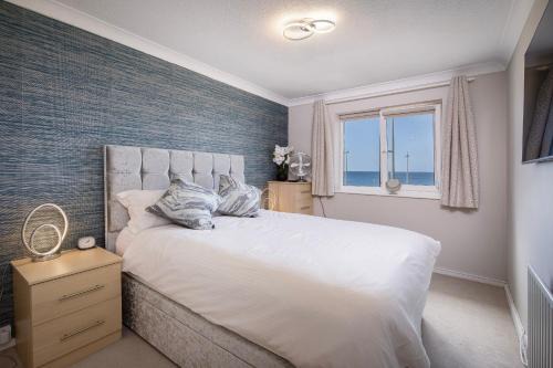The Beachcomber - seafront, free parking, free wifi
