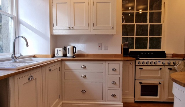 The Courtyard, Strangford - Lovely Large Apartment