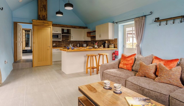 The Cowshed - UK32570