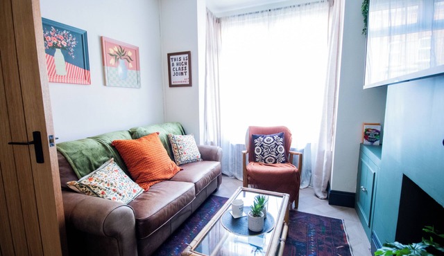 The Wee Ormeau Pad - 4Br - City Centre