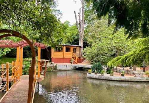 Traditional Log Cabin next to Harry Potter Studios