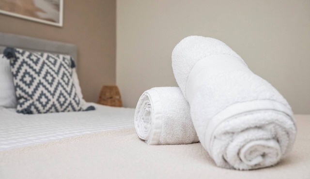 Treeside | Prime location | Pet friendly | Sleeps4 |