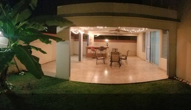 Tropical delightful guest studio