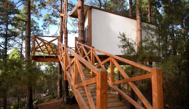 Unparalleled experience in a Hanging Casita with beautiful sea views