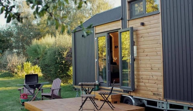 Vilasini Hut by Tiny Away