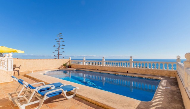 Villa "Casa Dalias" with Pool, Wi-Fi, Garden & Terrace