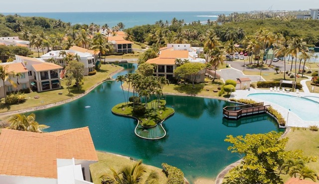 Villa Elina - Beach Front community with 3 pools!