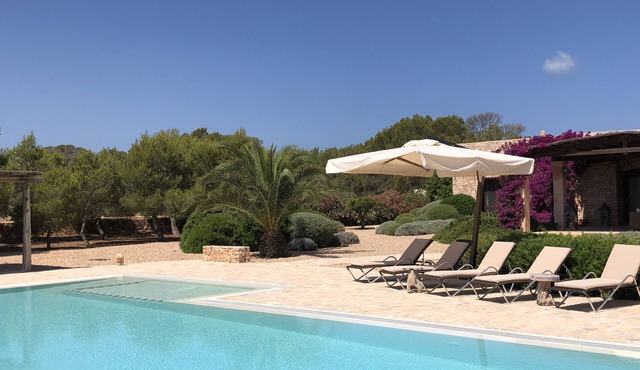 VILLA IMMERSED IN THE NATURE OF FORMENTERA