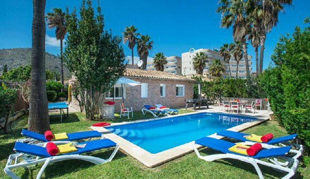 Villa Montelo with private pool near the sea