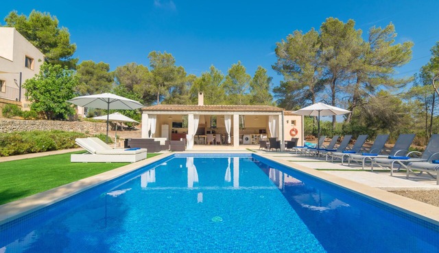 VILLA PINS - Villa with private pool in Portocolom. Free WiFi