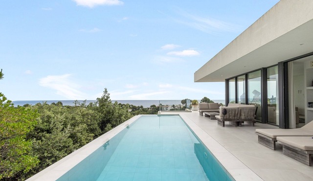 Villa with Spectacular Sea Views and Private Infinity Pool
