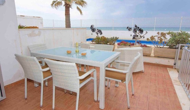 Waterfront apartment sea pool air conditioning