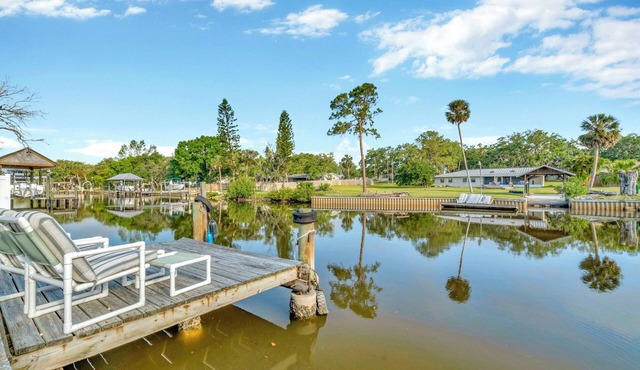 Waterfront Studio with Dock and Free Kayaks