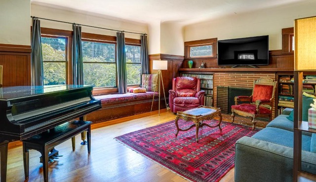 WFH-Friendly Berkeley Home Less Than 2 Mi to University!