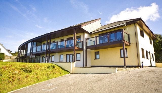 White Lodge Apartments