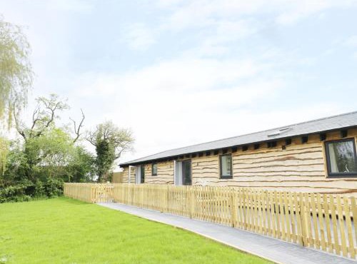 Willow Lodge