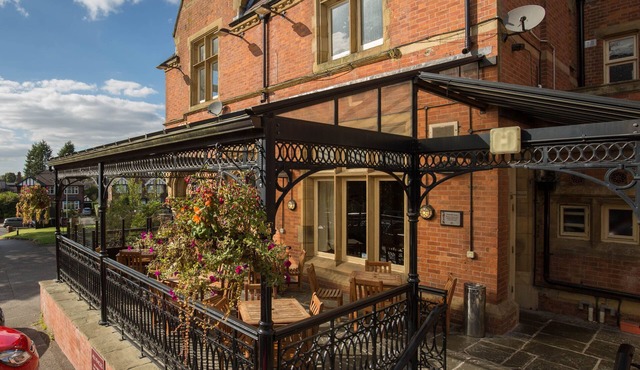 Woodthorpe Hotel