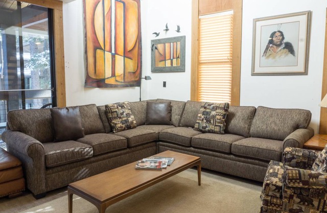 114 m² Condo ∙ 4 bedrooms ∙ 7 guests