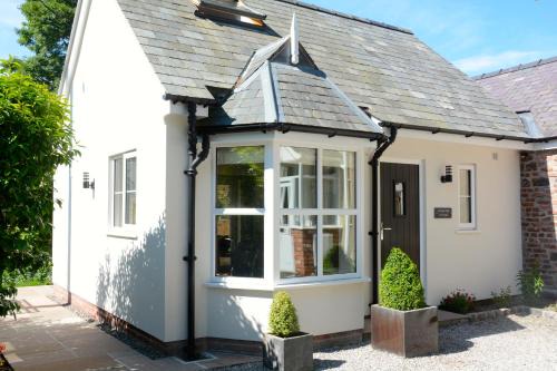 Cedar Tree Cottage 