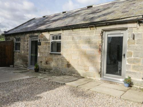Lowdale Barns West 