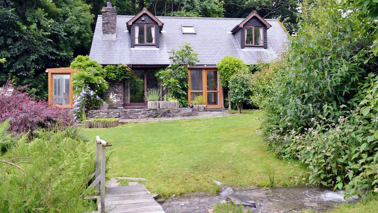Photo of Others in Arthog
