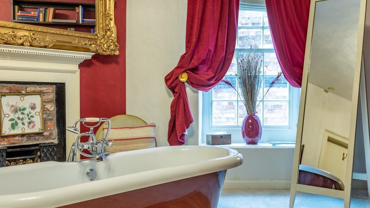 Photo of Bathroom in Llanfyllin