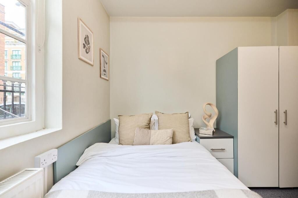 Photo of Bedroom in Vincent Square