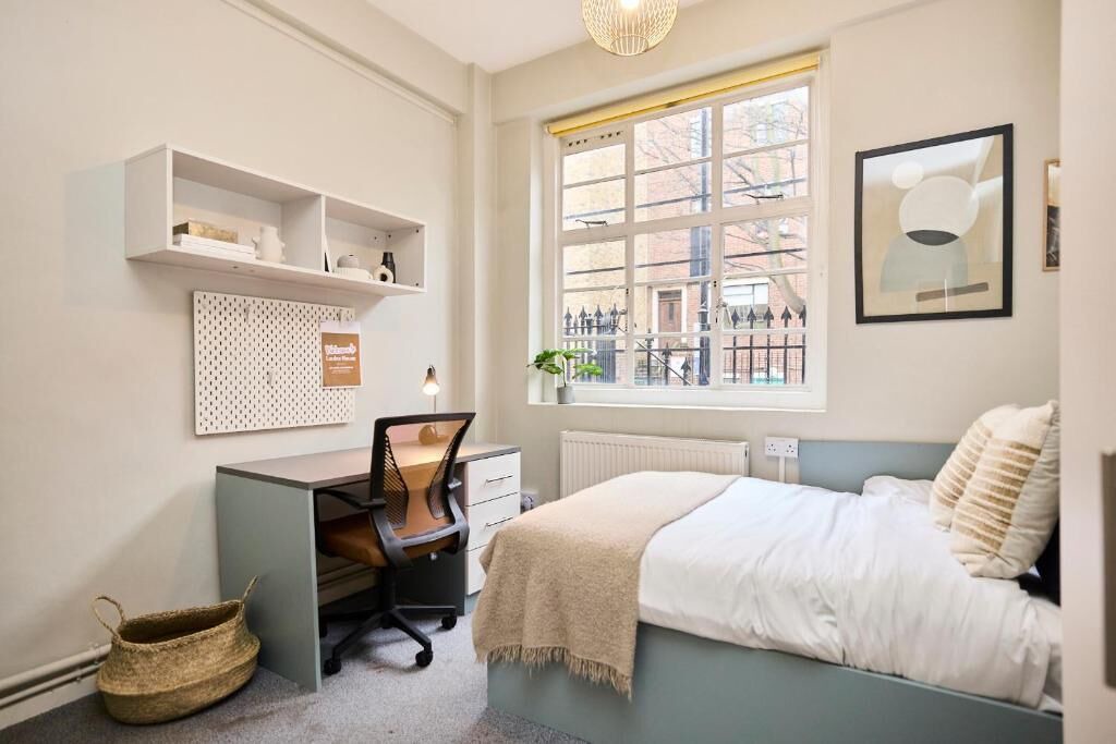 Photo of Bedroom in Vincent Square