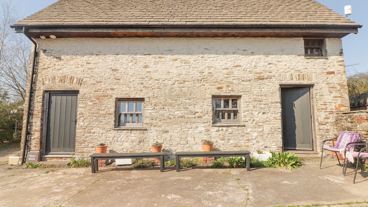 Photo of Outdoor in Bedwas Trethomas & Machen