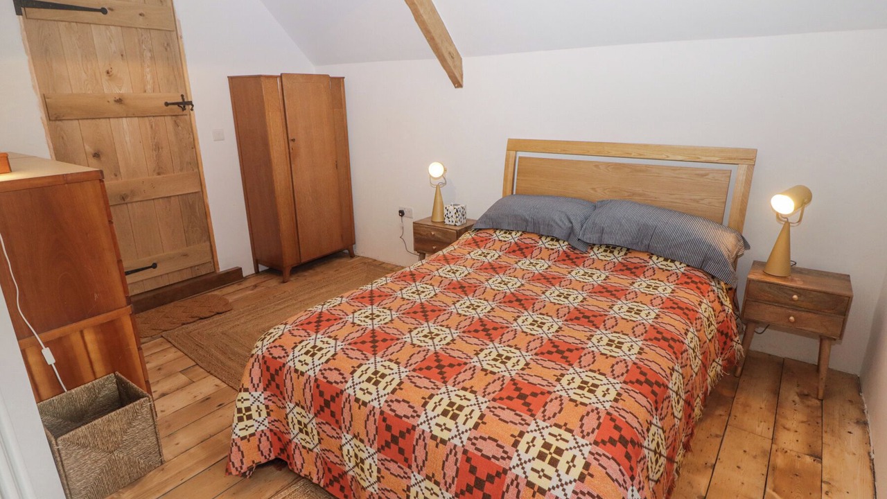 Photo of Bedroom in Bedwas Trethomas & Machen