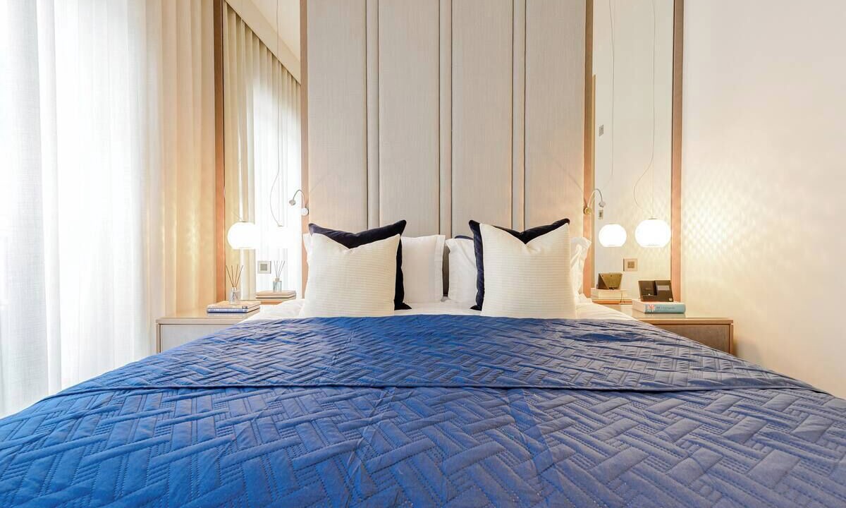 Photo of Bedroom in Brompton & Hans Town