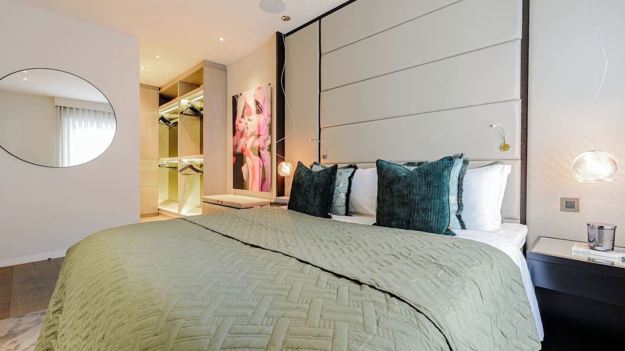Photo of Bedroom in Brompton & Hans Town